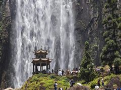 -刘伯温故里景区百丈漈