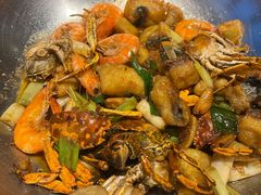 -七欣天香辣蟹火锅(上海银亿滨江店)