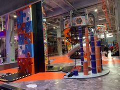 -嗨翻Hi-Fun竞技主题乐园·蹦床亲子生日轰趴(国光1937店)