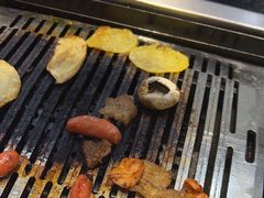 -臻牛烤肉
