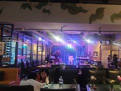-莉莉家的音乐花园餐吧(航空路店)