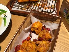 吃得慢就没的鸡翅中-苦尽酒馆·川菜(鼓楼店)