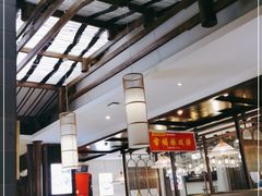 -阿瓦山寨·湘菜现炒·剁椒鱼头王(咸阳总店)