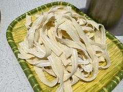 -九寨特色牦牛肉汤锅 羊肉汤锅