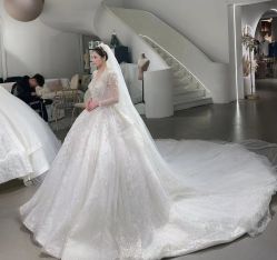 -艾米丽婚纱礼服
