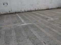 -徐汇日月光地下停车场