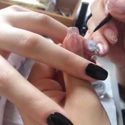 点击看大图 -盼兮·日式美睫沙龙