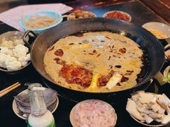 -星鸿社重庆老火锅(燃灯寺分店)