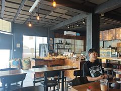 -Cha Café and Bistro