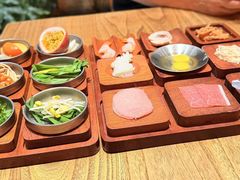 -银米·云南传统过桥米线(双廊黑金冠店)