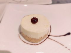 -燕庭·纯燕窝·甜品下午茶(南京西路店)