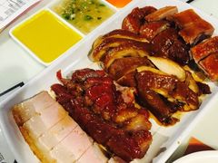 -新大咀港式茶餐厅(宝山万达店)