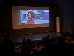 -涨巢·潮玩水疗局