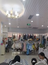 -小鬼当佳儿童摄影(房山龙湖熙悦天街店)