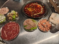 -鹿鸣山草本茶香火锅(园西路店)