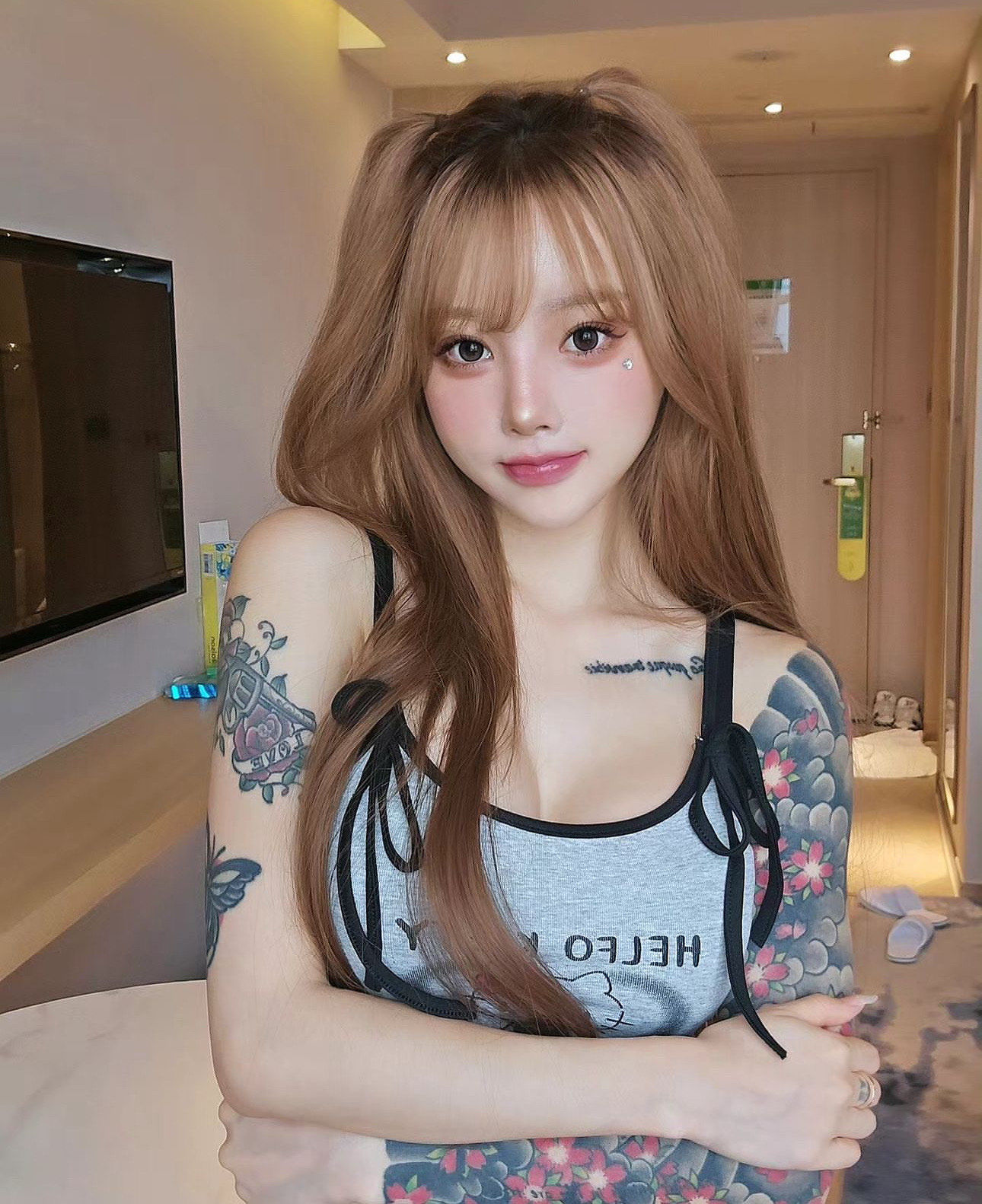 纹身女也很好看呀