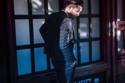 欧美时尚-巴黎婚纱摄影工作室