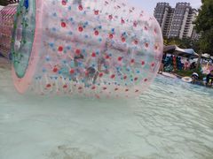 -欢乐水魔方水世界