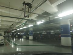 -金融街购物中心停车场