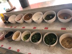 自助调料区-钢管厂五区小郡肝串串香(通锦桥店)