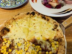 狂野拼榴莲披萨-盘炉forenza·云贵川融合小食堂 ( 钟楼中柳巷店)