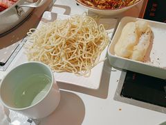 -黄记煌三汁焖锅(新佳丽江汉路店)