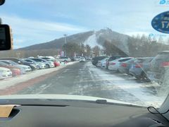 -庙香山滑雪场