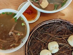 -佬钱湾仔(衣裳街店)