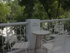 -ADO KAFE(大学城店)