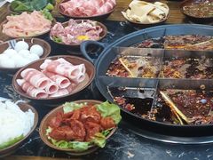 -乖嬢嬢重庆老火锅(南联店)