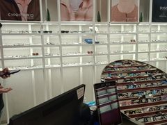 -吴良材眼镜(南翔印象城MEGA店)