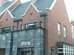 -钟书阁(松江泰晤士小镇店)