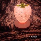浪漫草莓灯给家居增添年味