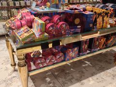-VENCHI 闻绮(北京国贸商城店)