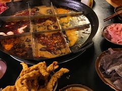 -岗上渣渣老火锅(两路口店)