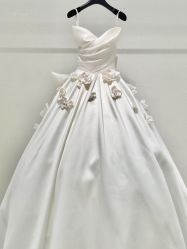 -南京宝娜嫁衣婚纱礼服馆(中央路店)