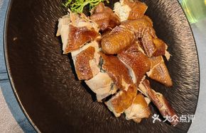 Baihe Guigua Soy Sauce Chicken