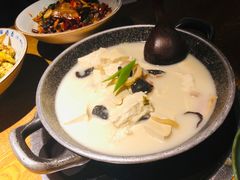 -吃饭皇帝大土家民族菜(正大广场店)