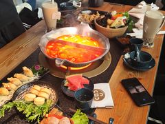 -湊湊火锅·茶憩(南京东路悦荟店)