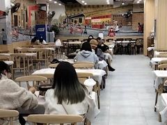 大堂-江城燕子大排档(江汉路步行街店)