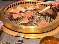 -铭牛烧肉·和牛海鲜自助(高新月牙湖店)