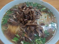 笋干肉丝面-老虎灶小吃