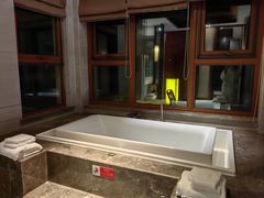 -大连金石滩绿发温泉假日酒店