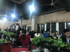 大堂-皖北巫氏三胖地锅鸡(长淮总店)