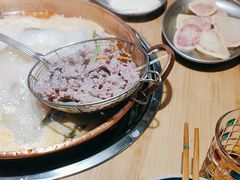 -洱火云南酸菜牛肉火锅(石景山当代商城店)