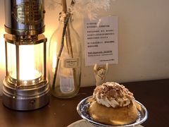 -Café Monson