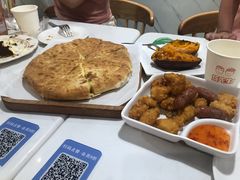 爆浆榴莲披萨-烁先生披萨·儿童餐下午茶(河南岸店)