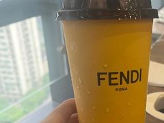 -喜茶(上海北外滩来福士店)