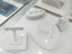 点击看大图 -钻石小鸟钻戒婚戒定制(石路店)