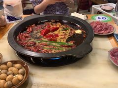-黄潇洒老火锅(九眼桥宏济巷店)